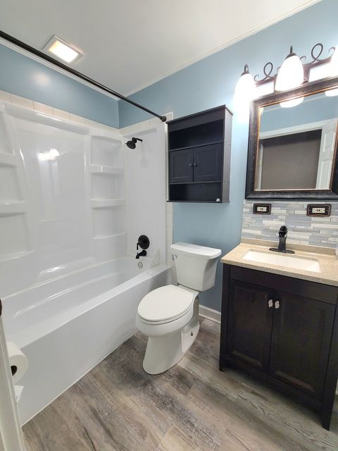 Tiny photo for 7807 Parkside Avenue, Burbank, IL 60459 (MLS # 12642679)