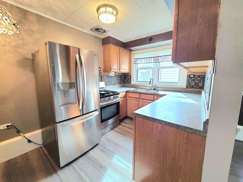 Tiny photo for 7807 Parkside Avenue, Burbank, IL 60459 (MLS # 12642679)