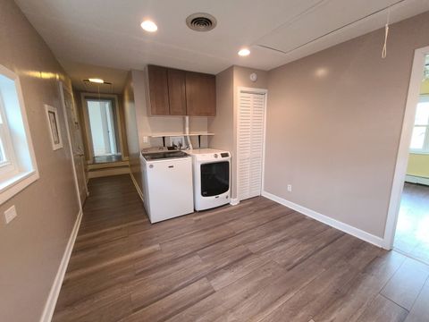 Tiny photo for 7807 Parkside Avenue, Burbank, IL 60459 (MLS # 12642679)