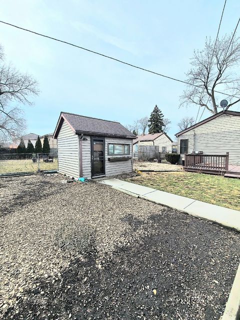 Tiny photo for 7807 Parkside Avenue, Burbank, IL 60459 (MLS # 12642679)