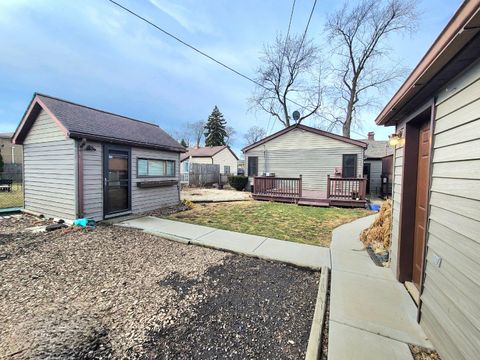 Tiny photo for 7807 Parkside Avenue, Burbank, IL 60459 (MLS # 12642679)