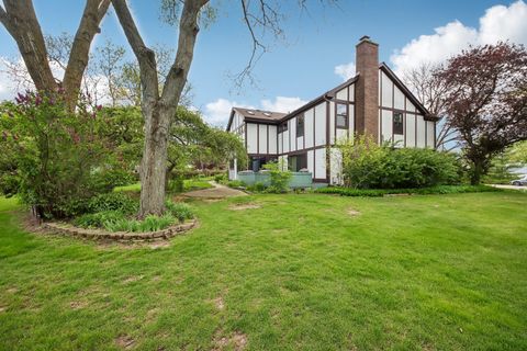 Tiny photo for 1152 Terre Drive, Libertyville, IL 60048 (MLS # 12676640)
