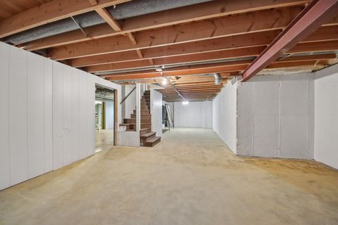 Tiny photo for 1152 Terre Drive, Libertyville, IL 60048 (MLS # 12676640)