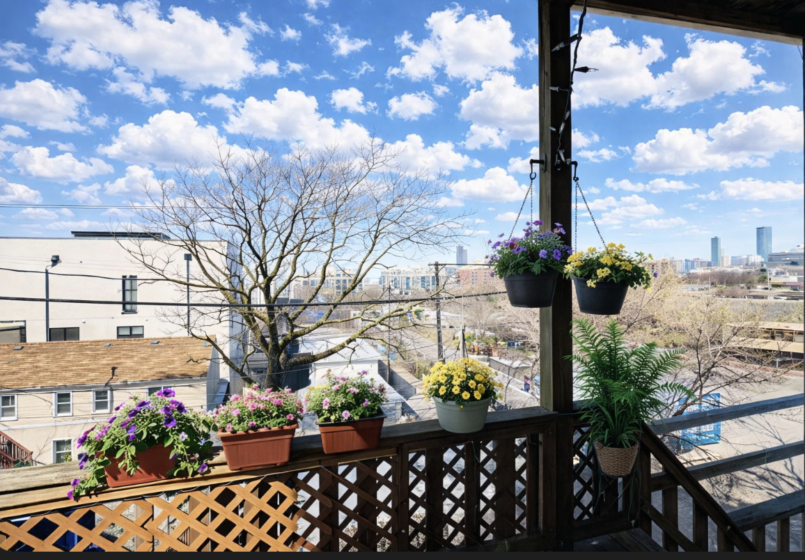944 W 18TH Street