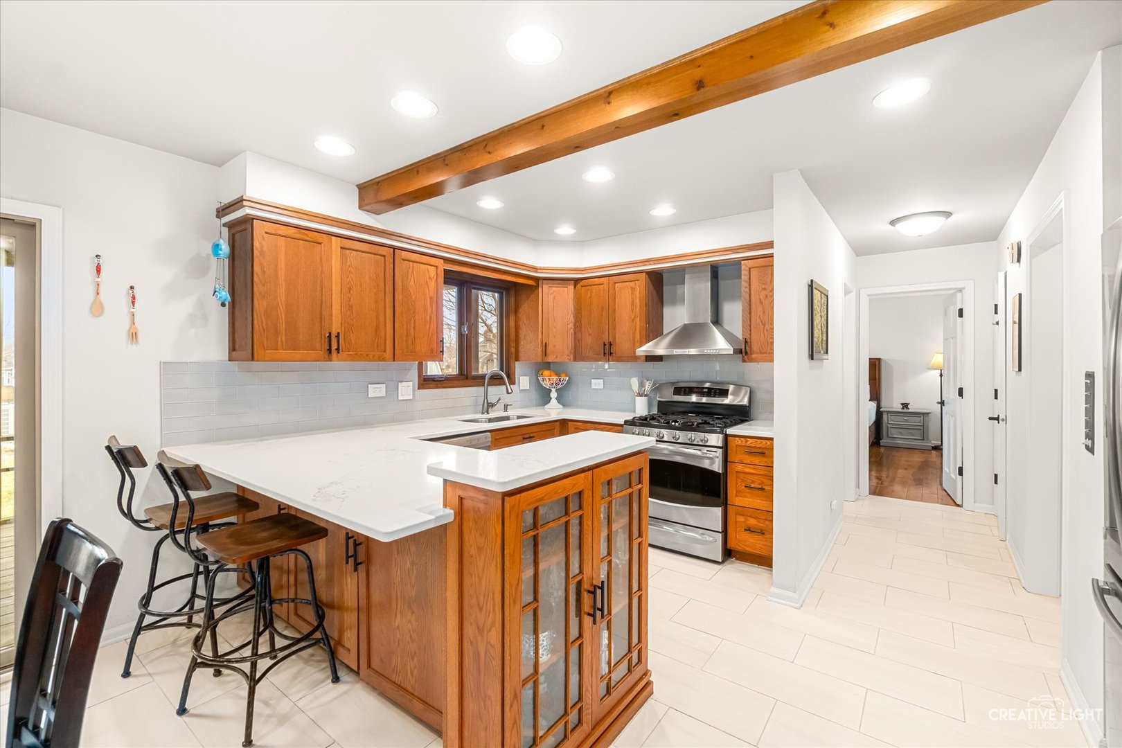 1255 E Bailey Road, Naperville, IL 60565 — MLS #12570599 — photo 5 of 34