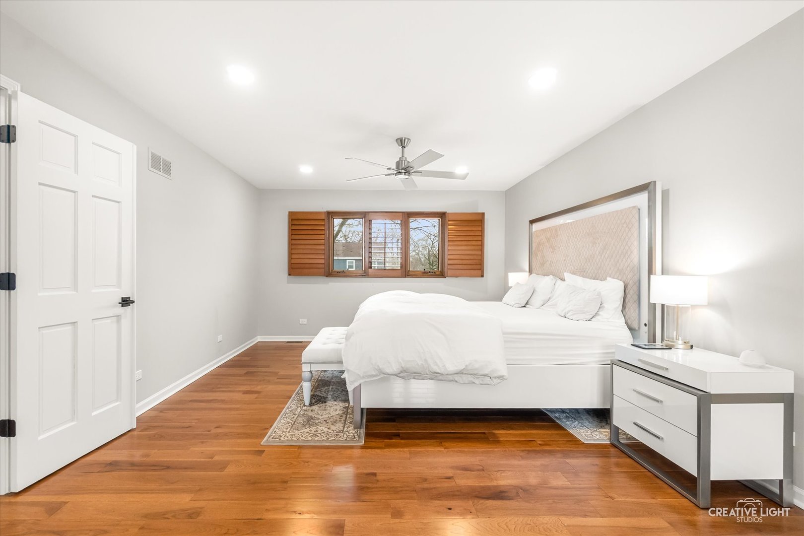 1255 E Bailey Road, Naperville, IL 60565 — MLS #12570599 — photo 13 of 34