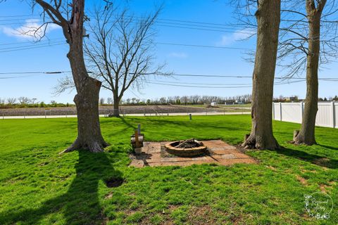 Tiny photo for 175 N Elm Street, Herscher, IL 60941 (MLS # 12619264)