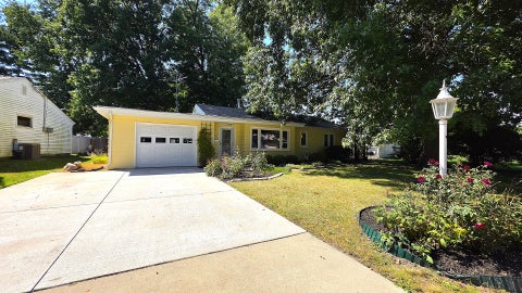 Tiny photo for 1220 16th Street, Bettendorf, IA 52722 (MLS # 12752827)