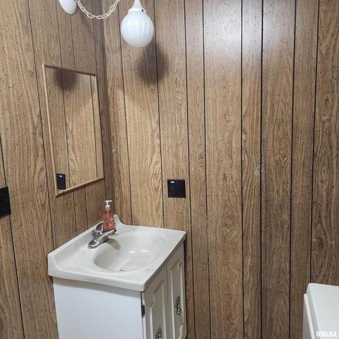 Tiny photo for 10 HOMESTEAD Drive, Mt Vernon, IL 62864 (MLS # EB458517)