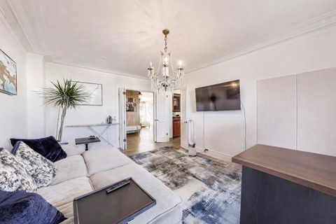 Tiny photo for 5555 S Everett Avenue #E10, Chicago, IL 60637 (MLS # 12591568)