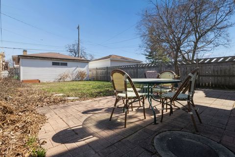 Tiny photo for 1403 Kenilworth Avenue, Berwyn, IL 60402 (MLS # 12611140)