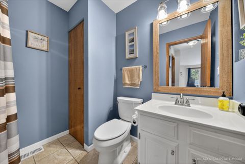 Tiny photo for 1353 Royal Oak Lane, Lake In The Hills, IL 60156 (MLS # 12635507)