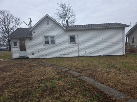Tiny photo for 307 S Poplar Street, Farina, IL 62838 (MLS # 12599971)
