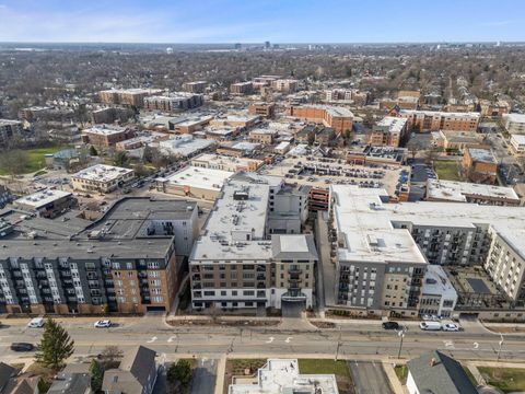 Tiny photo for 940 Maple Avenue #207, Downers Grove, IL 60515 (MLS # 12610961)