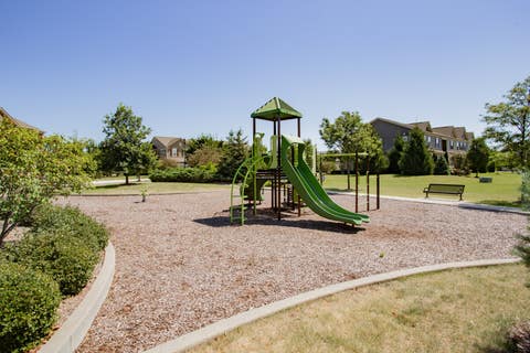 Tiny photo for 246 Belmont Drive, Lincolnshire, IL 60069 (MLS # 12718942)