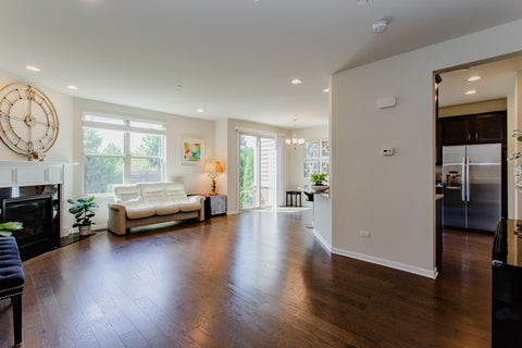 Tiny photo for 246 Belmont Drive, Lincolnshire, IL 60069 (MLS # 12718942)