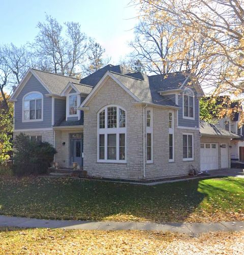 A home in Glen Ellyn