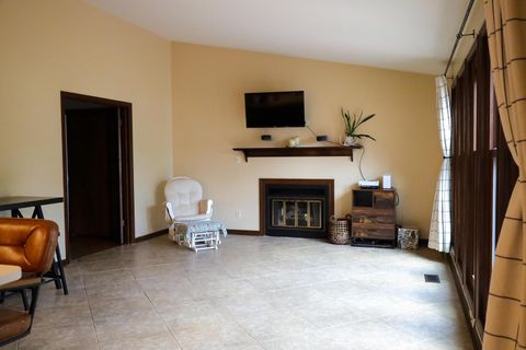 Tiny photo for 34 N Court Drive, Decatur, IL 62526 (MLS # 12474735)