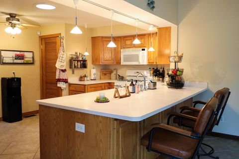 Tiny photo for 34 N Court Drive, Decatur, IL 62526 (MLS # 12474735)