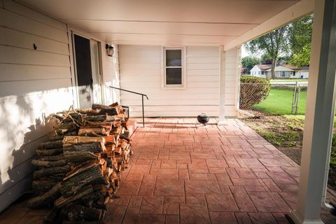 Tiny photo for 34 N Court Drive, Decatur, IL 62526 (MLS # 12474735)