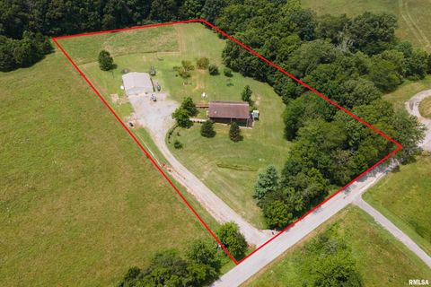 Tiny photo for 5341 N Lick Creek Road, Carbondale, IL 62902 (MLS # EB458926)