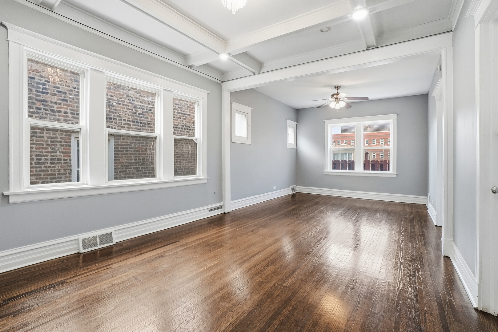 1221 S Austin Boulevard