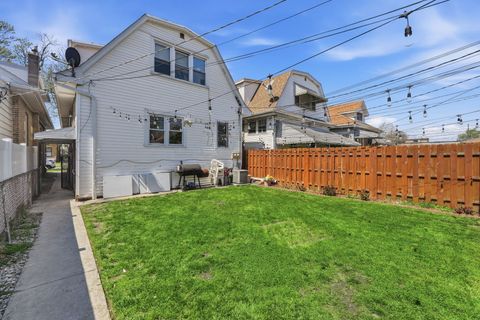 Tiny photo for 3135 N Kilbourn Avenue, Chicago, IL 60641 (MLS # 12616425)