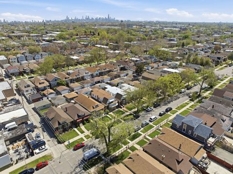 Tiny photo for 3135 N Kilbourn Avenue, Chicago, IL 60641 (MLS # 12616425)