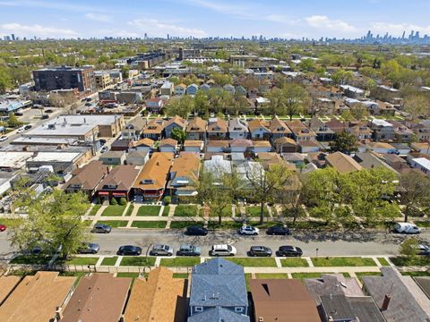 Tiny photo for 3135 N Kilbourn Avenue, Chicago, IL 60641 (MLS # 12616425)