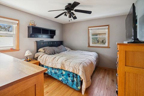 Tiny photo for 421 E Altgeld Avenue, Glendale Heights, IL 60139 (MLS # 12526043)