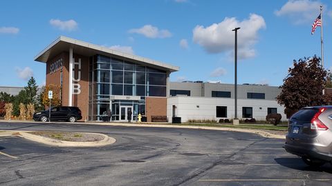 Tiny photo for 421 E Altgeld Avenue, Glendale Heights, IL 60139 (MLS # 12526043)