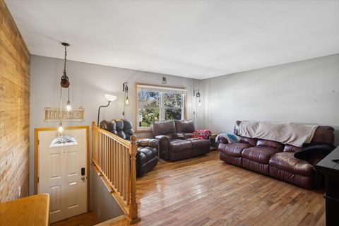 Tiny photo for 421 E Altgeld Avenue, Glendale Heights, IL 60139 (MLS # 12526043)