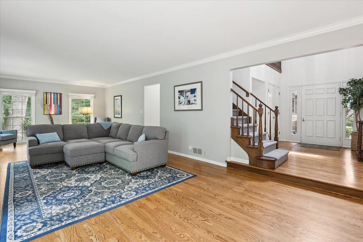 213 Ascot Court
