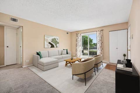 Tiny photo for 5403 Chateau Drive #4, Rolling Meadows, IL 60008 (MLS # 12691498)