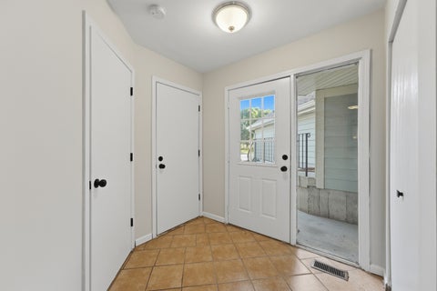 Tiny photo for 184 W Hamilton Drive, Palatine, IL 60067 (MLS # 12727119)