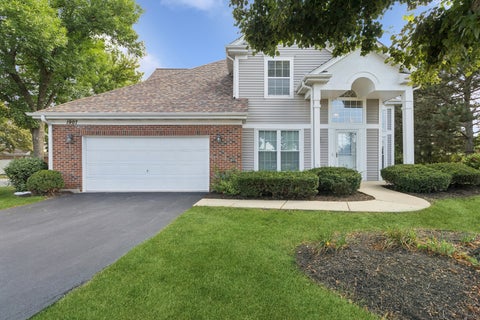 Photo of 1907 N Silver Lake Road, Arlington Heights, IL 60004 (MLS # 12745733)