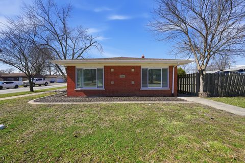 Photo of 1344 Hirsch Avenue, Calumet City, IL 60409 (MLS # 12602936)
