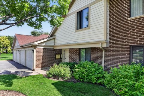 Tiny photo for 863 E Coach Road #1, Palatine, IL 60074 (MLS # 12698192)