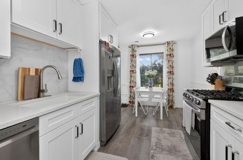 Tiny photo for 863 E Coach Road #1, Palatine, IL 60074 (MLS # 12698192)