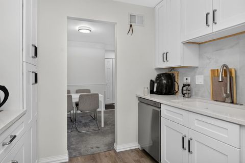 Tiny photo for 863 E Coach Road #1, Palatine, IL 60074 (MLS # 12698192)