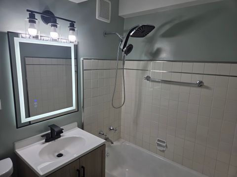 Tiny photo for 2606 W Balmoral Avenue #507, Chicago, IL 60625 (MLS # 12549808)