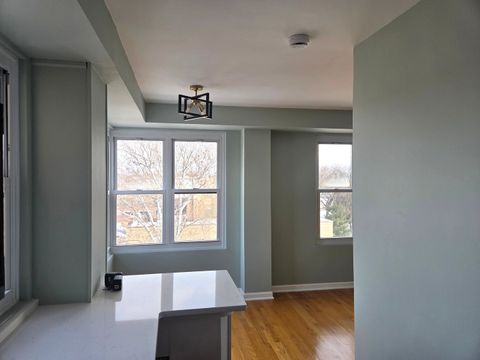 Tiny photo for 2606 W Balmoral Avenue #507, Chicago, IL 60625 (MLS # 12549808)