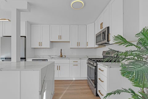 Tiny photo for 5500 Lincoln Avenue #504W, Morton Grove, IL 60053 (MLS # 12792530)