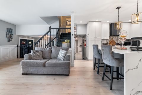 Tiny photo for 7 Purchase Court, Bolingbrook, IL 60440 (MLS # 12517372)