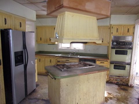 Tiny photo for 1595 W Macon Street, Decatur, IL 62522 (MLS # 12540333)