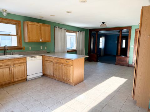 Tiny photo for 1429 Phelps Street, Ottawa, IL 61350 (MLS # 12533521)