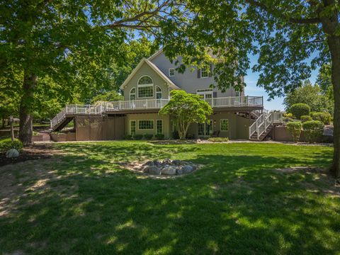 Tiny photo for 15626 E 910 North Road, Bloomington, IL 61705 (MLS # 12643313)
