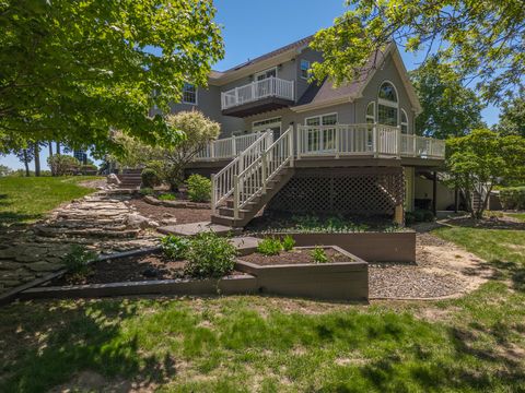 Tiny photo for 15626 E 910 North Road, Bloomington, IL 61705 (MLS # 12643313)
