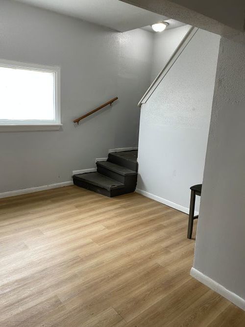 11809 S Lafayette Avenue