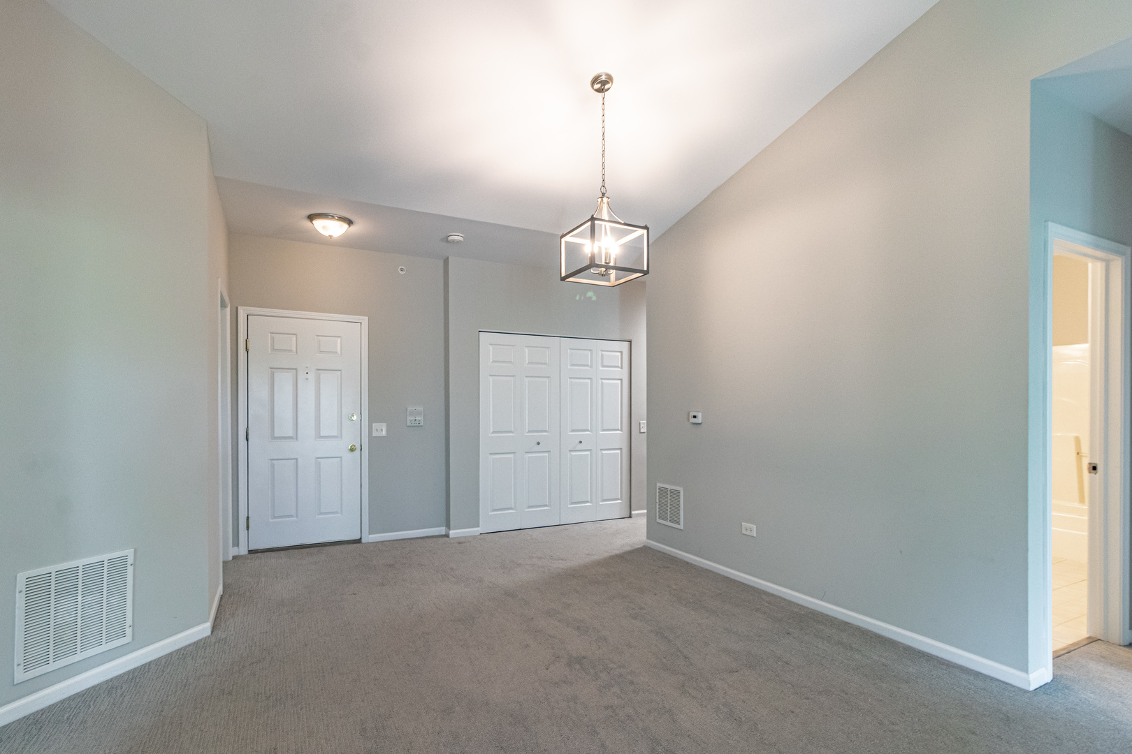 3243 Stratford Court 3B